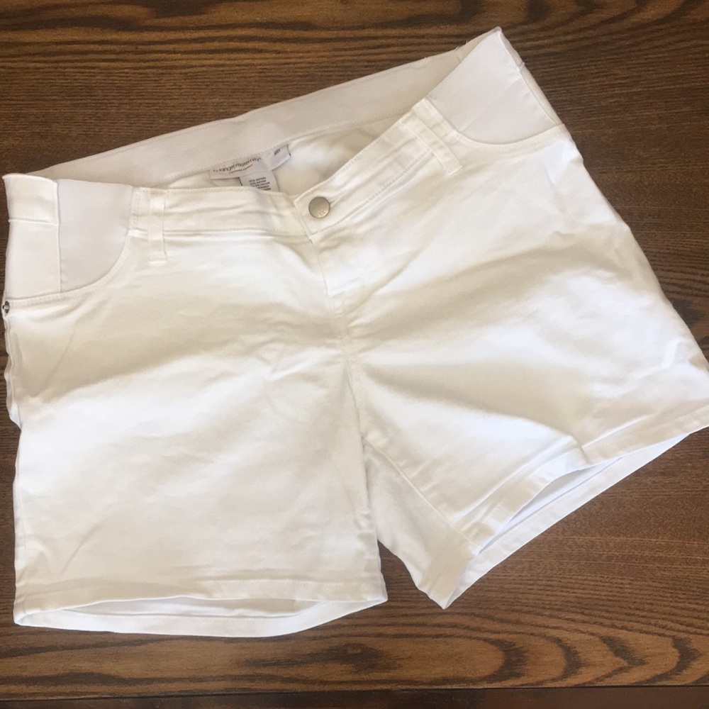 White Hot Maternity Denim Shorts! 🔥